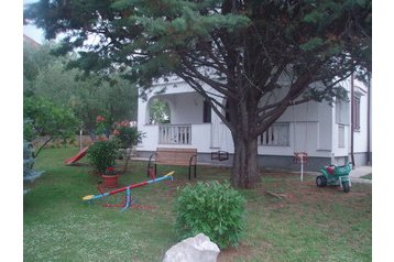 Pensiune familială Malinska 7